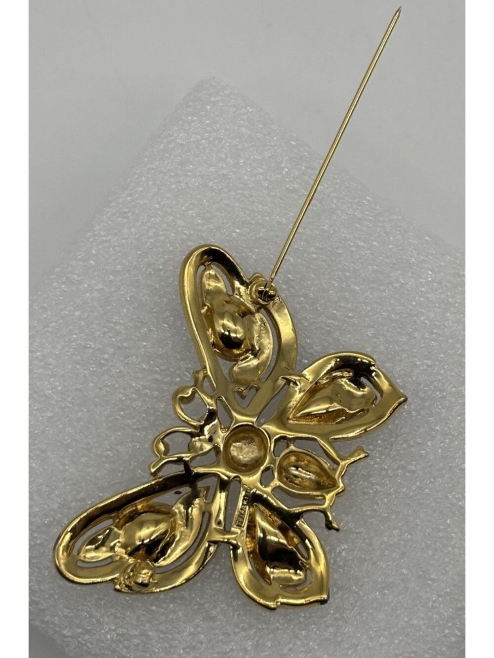 Vintage Trifari Butterfly Brooch Gold Tone Black Enamel Clear Rhinestones Signed - Picture 15 of 16
